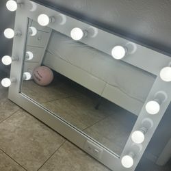 Vanity Mirror 