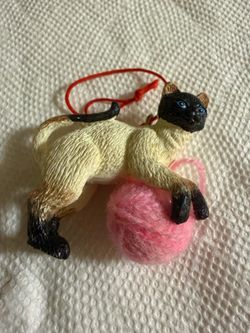 Siamese cat Christmas ornament
