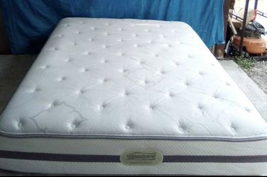 Queen Size Mattress (Colchón Queen Size)
