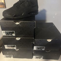 Jordan 4 “Black Cat”