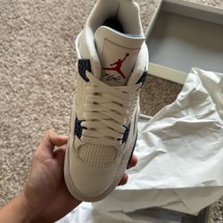 Jordan 4 SB 
