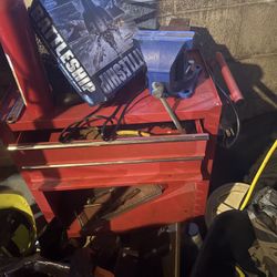 Tool Chest And Vise 