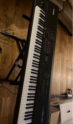 Yamaha S90 XS