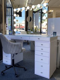 Impressions vanity Black Friday sale