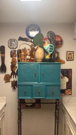 Mueble del ballo $30