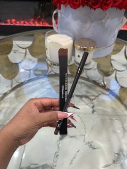Mac Lip Liner Pencil SHADE : CORK  FIRM PRICE🤎