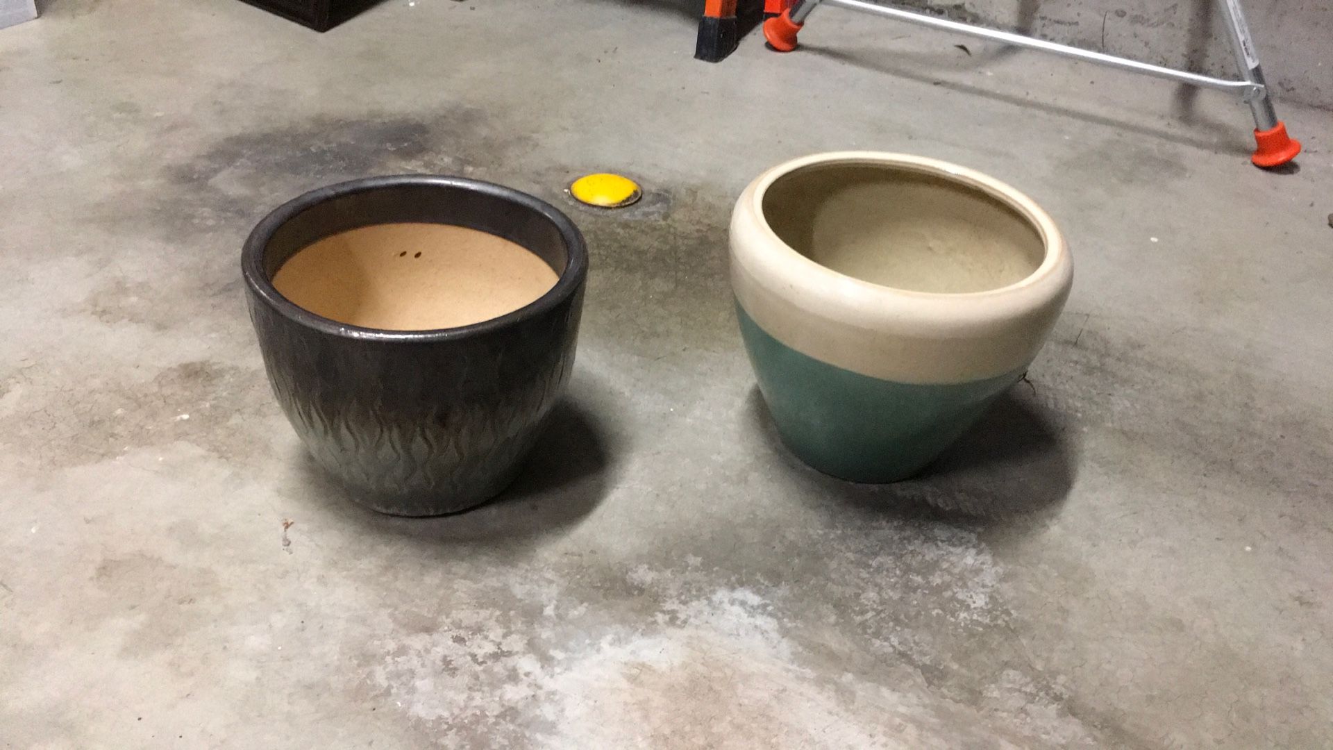 2 Ceramic Planters