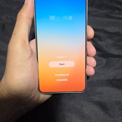 Samsung S25 Smartphone