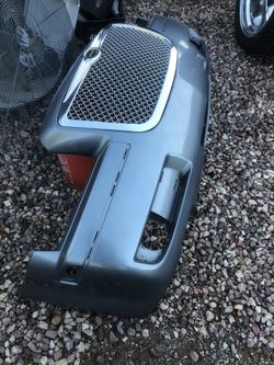 2005-2010 Chrysler 300 Bumper And Grill