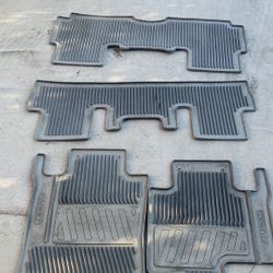 Nissan Quest 2015. All weather floor mat
