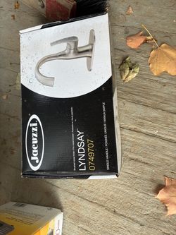 Jacuzzi Lyndsay Brushed Nickel Bathroom Faucet