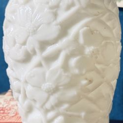 Phoenix Consolidated Wild Rose Glossy Ivory Milk Glass Vase - 10 1/2" - MINT