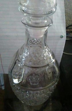 Vintage Crown royal whiskey 9-1/2" Decater bottle