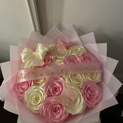 Valentine Day Gift/ Valentine Day Bouquet/ Flower Bouquet/ Flower Arrangement/ Ramos/ Valentine