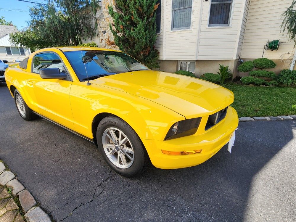 2005 Ford Mustang