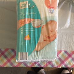 Size 1 Diapers About 420 Diapers