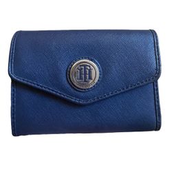Tommy Hilfiger Trifold Wallet