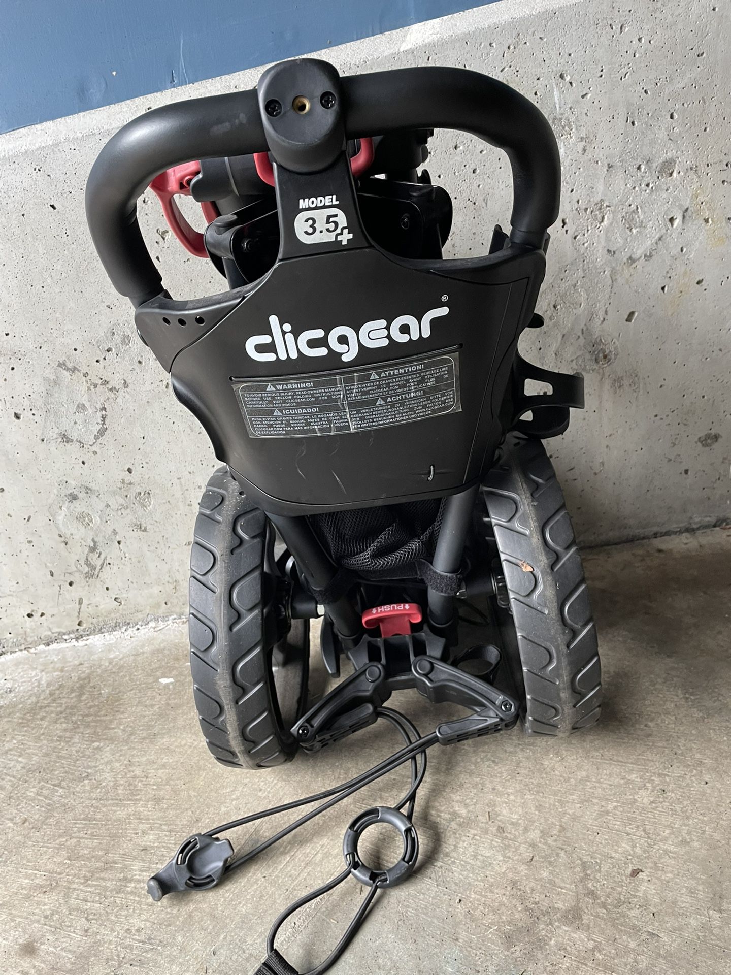 Chip tiempo Disciplina ClicGear 3.5+ Golf Pushcart for Sale in Bothell, WA - OfferUp