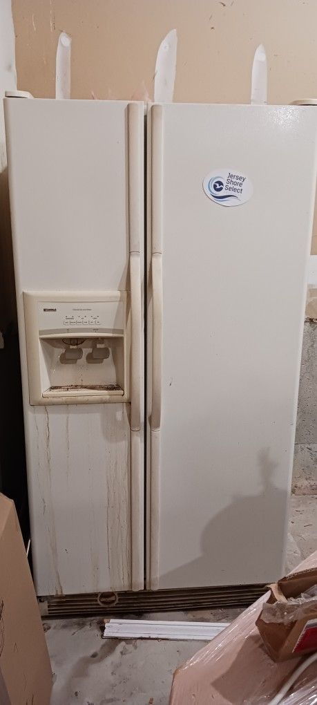 Refrigerator/Freezer