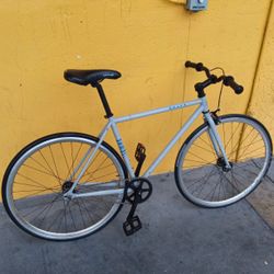 Se Bike Fixie.$80