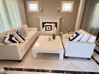 Couch & 2 chairs