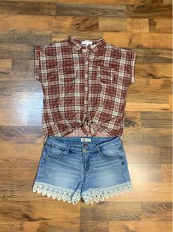 Women’s Med. Top & Shorts 9 Bundle Deal