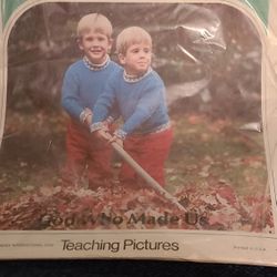 Vintage 1976 Sunday School Church Bible lesson Discovering with Julie and Jeff. Teaching Pictures for fall Sheet 4, Nursery Visual Teaching Aids Quart