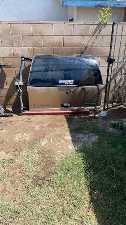 2002 Suburban Back Door And Bumpers