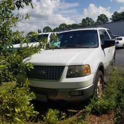 2003 Ford Expedition Parts Or Whole Has CD Title 