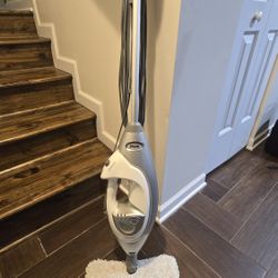 Shark Lift Away Pro Steam Pocket Mop And Accessories