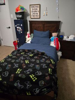 Twin Bed