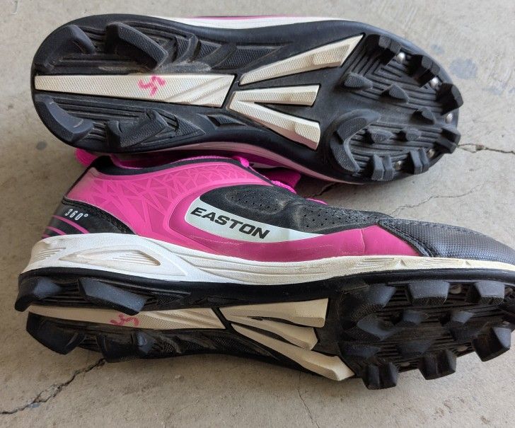 Easton Youth 360 Softball Cleats girls size 3.5