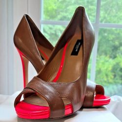 Ann Taylor Women Hot pink heels on Brown five inches size US 9