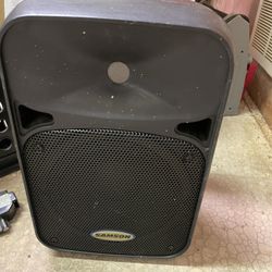 Small Samson Powered Speaker 