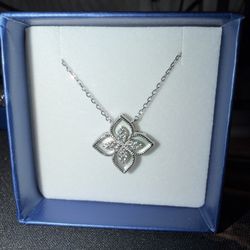 Mother of Pearl 925 Sterling Silver Clover Collection Pendant & Adjustable 16”-18” Chain