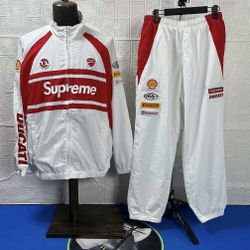 Supreme Outfit 