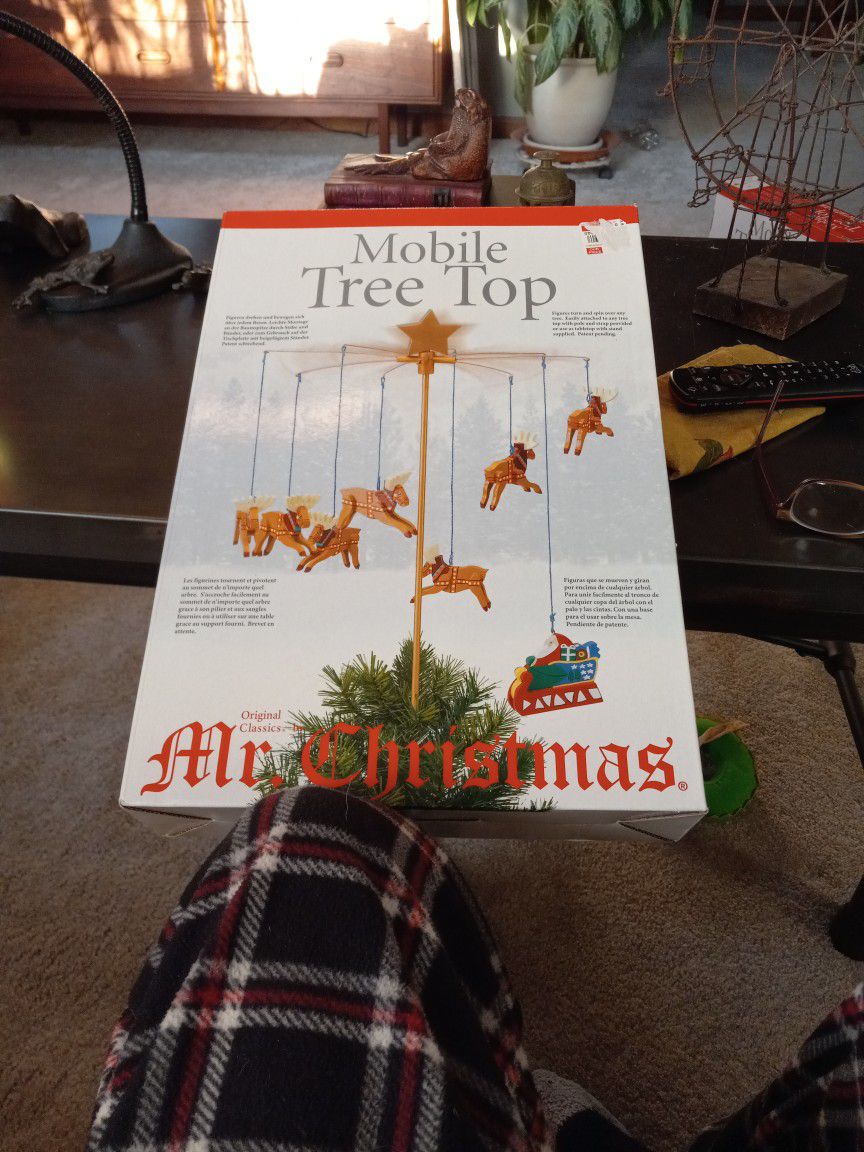 Mr. Christmas  Mobile Tree Top