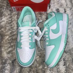 Nike Dunk Low Green Glow Size 8 Men Or 9.5W