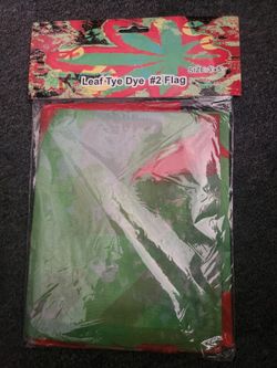 Tye Dye Leaf Flag