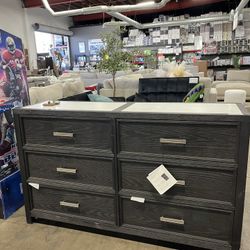 Six Drawer Dresser With Quartz Top 
