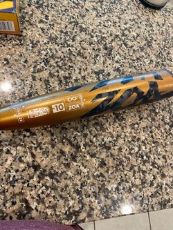 Demarini Zoa bat
