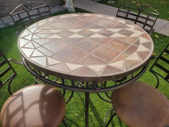 Beautiful High Top Patio Set