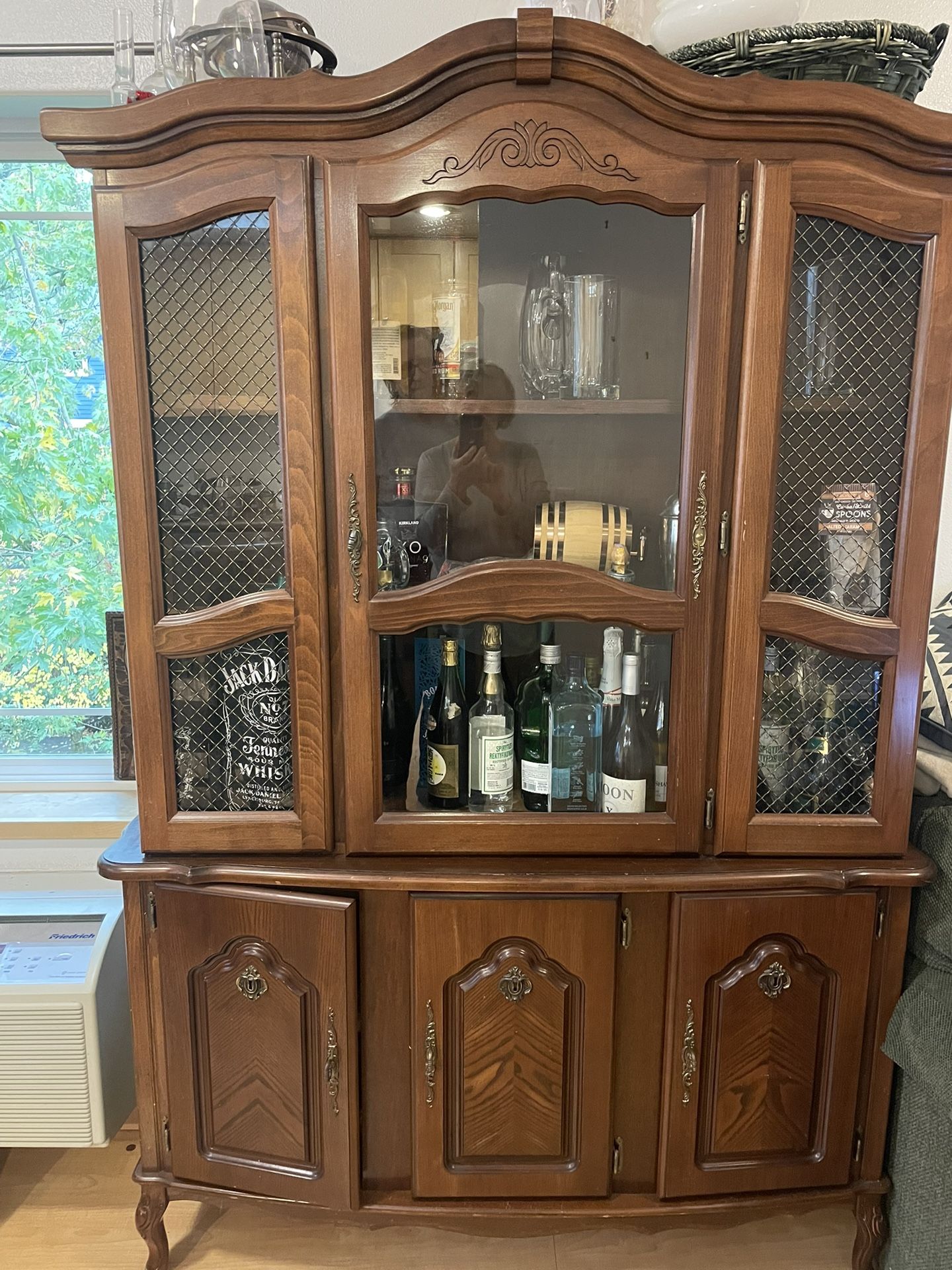 Free Cabinet
