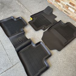 Toyota Rav4 Floor Mats 2019-2025