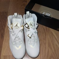 Air Jordan 8 Retro C&C Trophy 