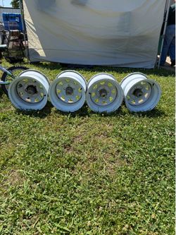 Chevy 5 lugs wheels