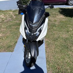 Storm 150cc Sccoter
