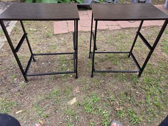 2 Small end tables