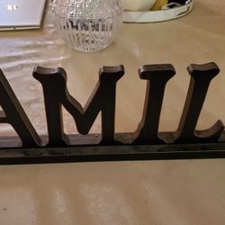Decor Wooden FAMILY Words Decorative Sign Free Standing Table Top Decoration

