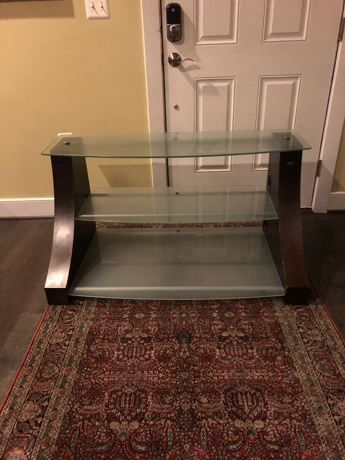 Bell’O Tv Stand